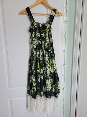 Floral Lace Hem Black Maxi Dress